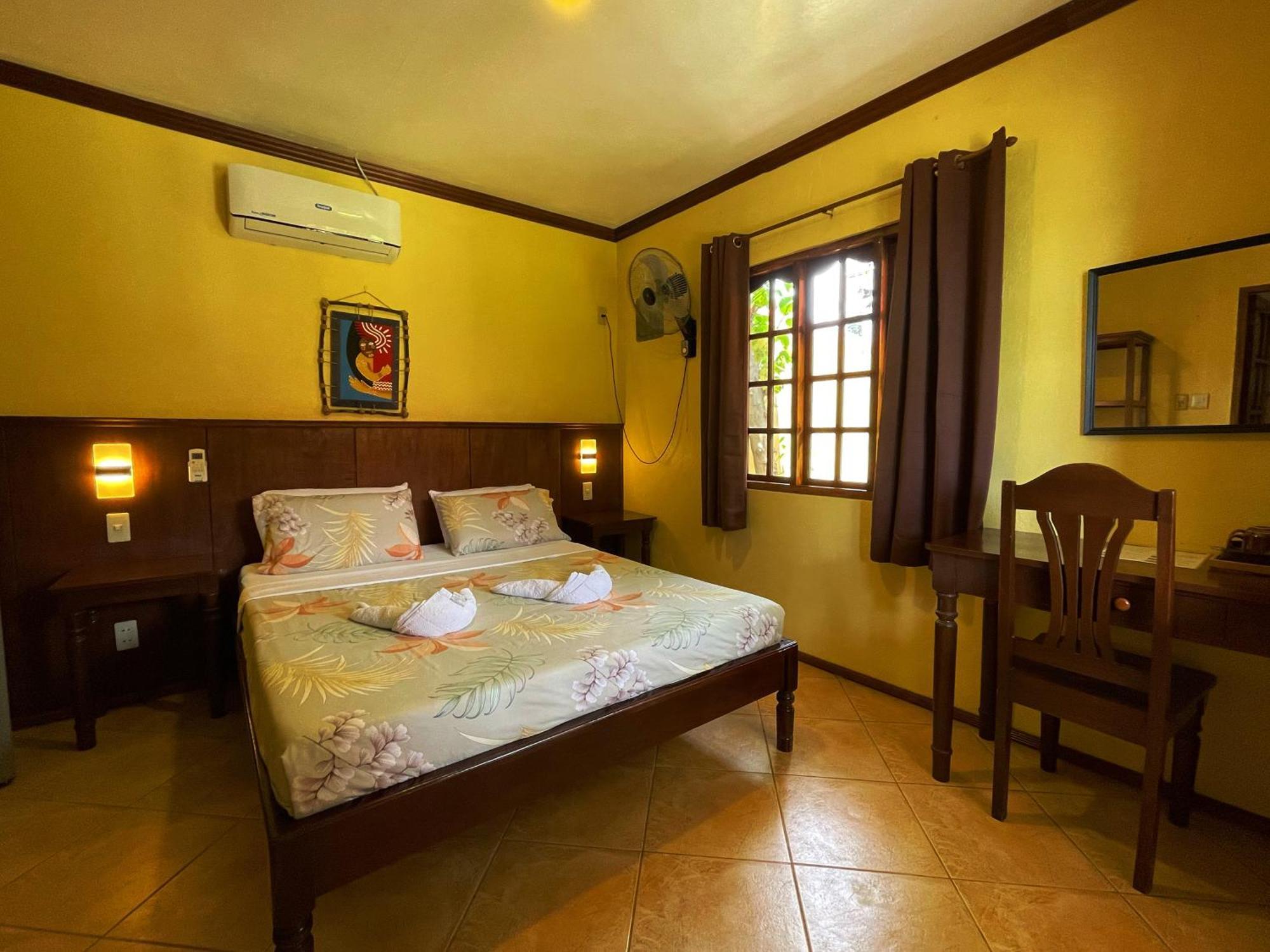 Tipolo Beach Resort Moalboal Exterior photo