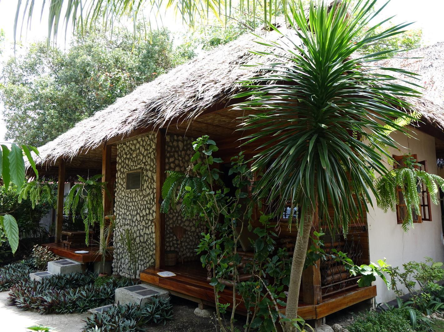 Tipolo Beach Resort Moalboal Exterior photo